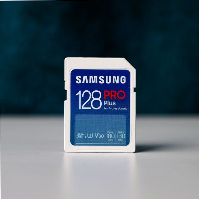 SSD замість HDD у старому ноутбуці: що реально зміниться у швидкості, автономності та шумі